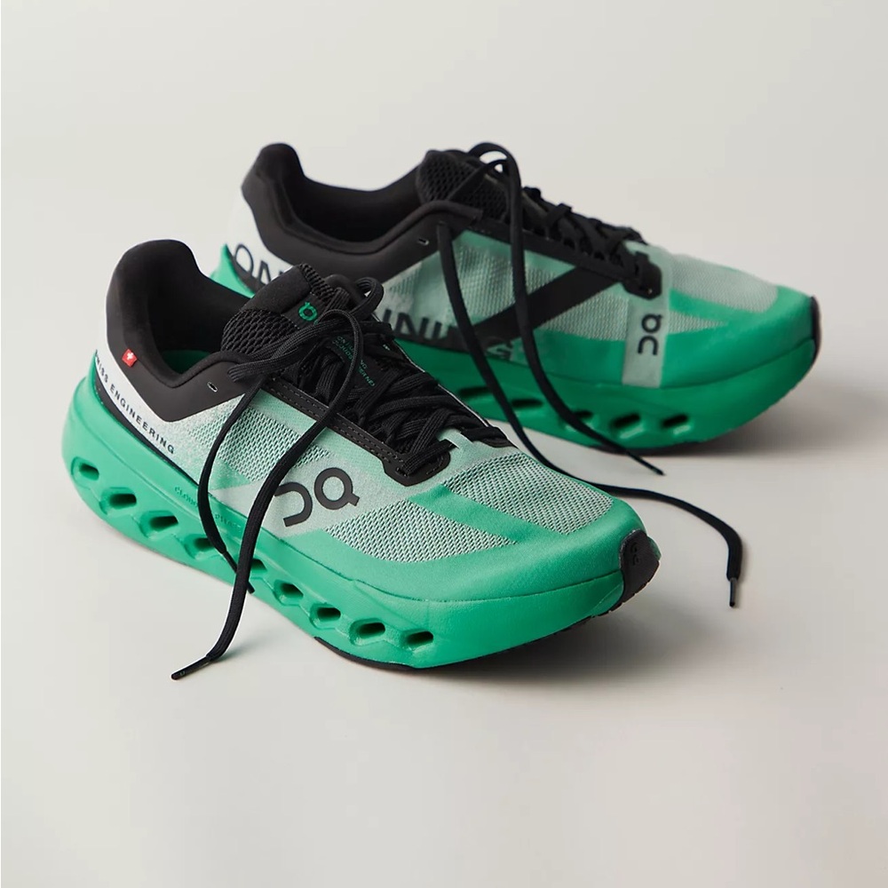 On Running Cloudsurfer Next in Mint/Black, Sz. 9